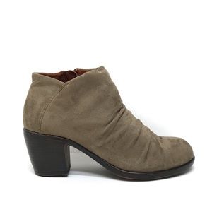 BOC Brown Ankle Boots 8M